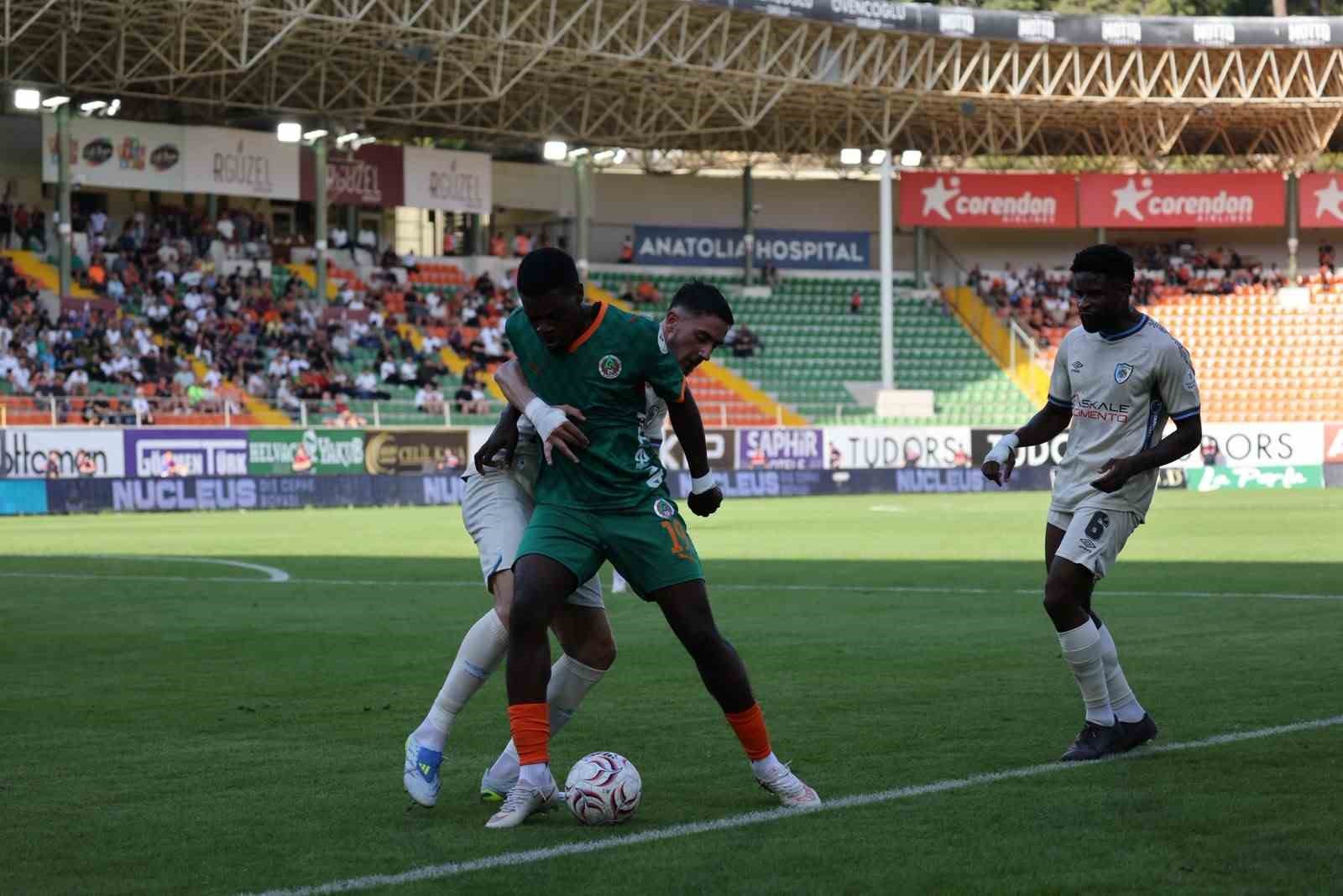 TRENDYOL SÜPER LİG: CORENDON ALANYASPOR: 0 - ERZURUMSPOR FK: 0 (İLK YARI)