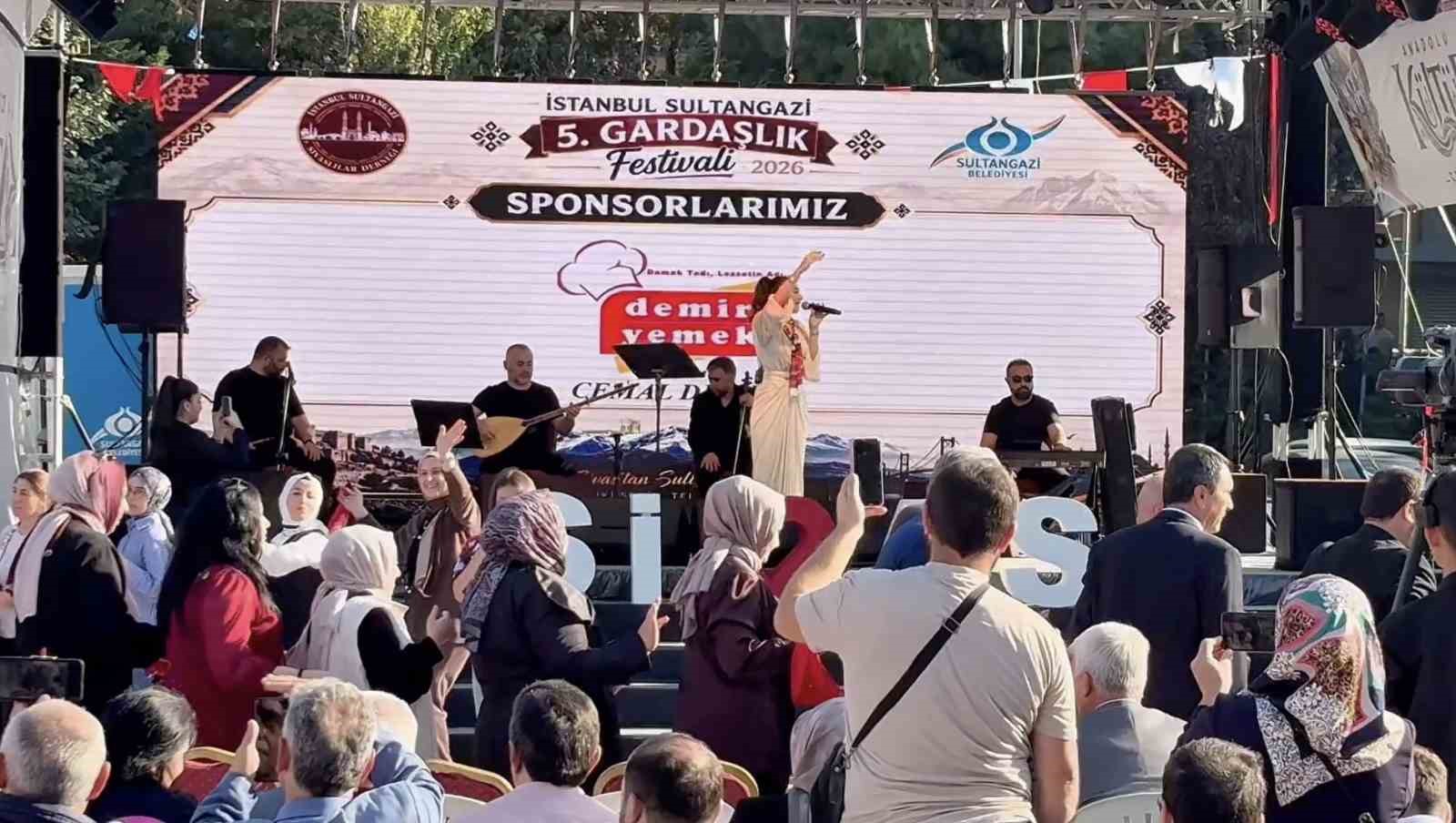 SULTANGAZİ’DE 5. ‘SİVAS GARDAŞLIK GÜNLERİ’NDE’ BİRLİK VE BERABERLİK MESAJLARI VERİLDİ