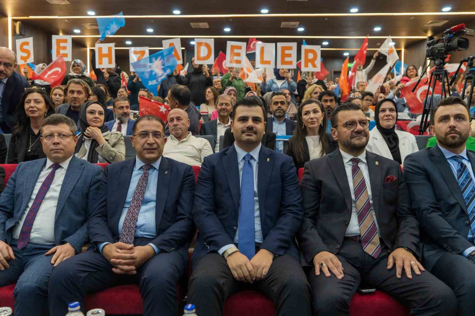 AK PARTİ GENEL SEKRETERİ İNAN: "ÖZGÜR ÖZEL’İ BENZİN İSTASYONLARINDAN UZAK TUTSUNLAR"