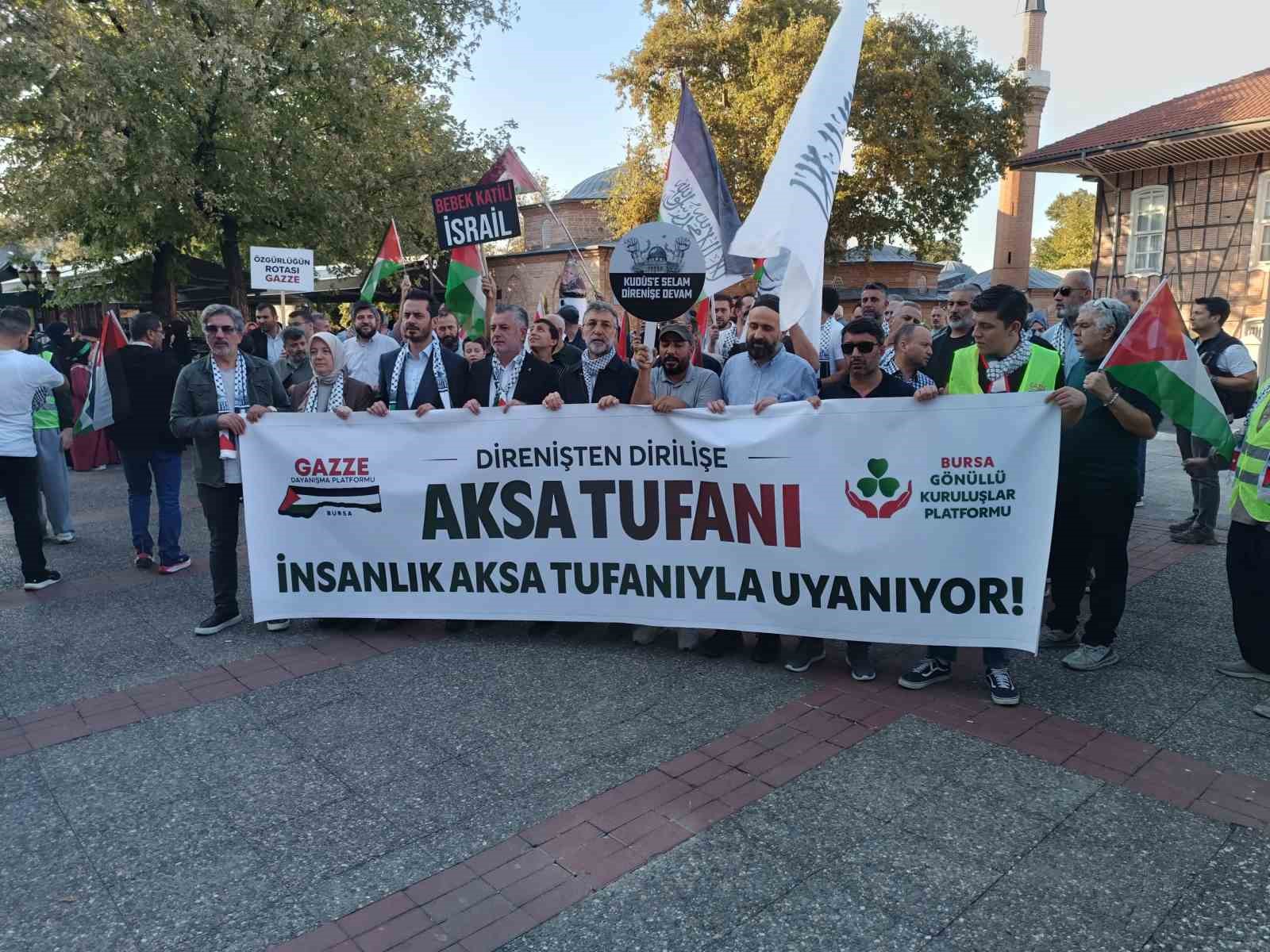 BURSA’DA FİLİSTİN’E DESTEK YÜRÜYÜŞÜ DÜZENLENDİ