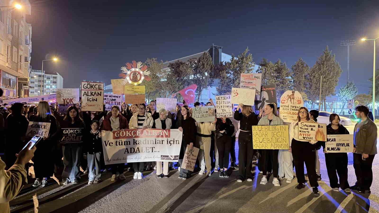 SEVGİLİSİ TARAFINDAN ÖLDÜRÜLEN GÖKÇE İÇİN YÜRÜYÜŞ DÜZENLENDİ