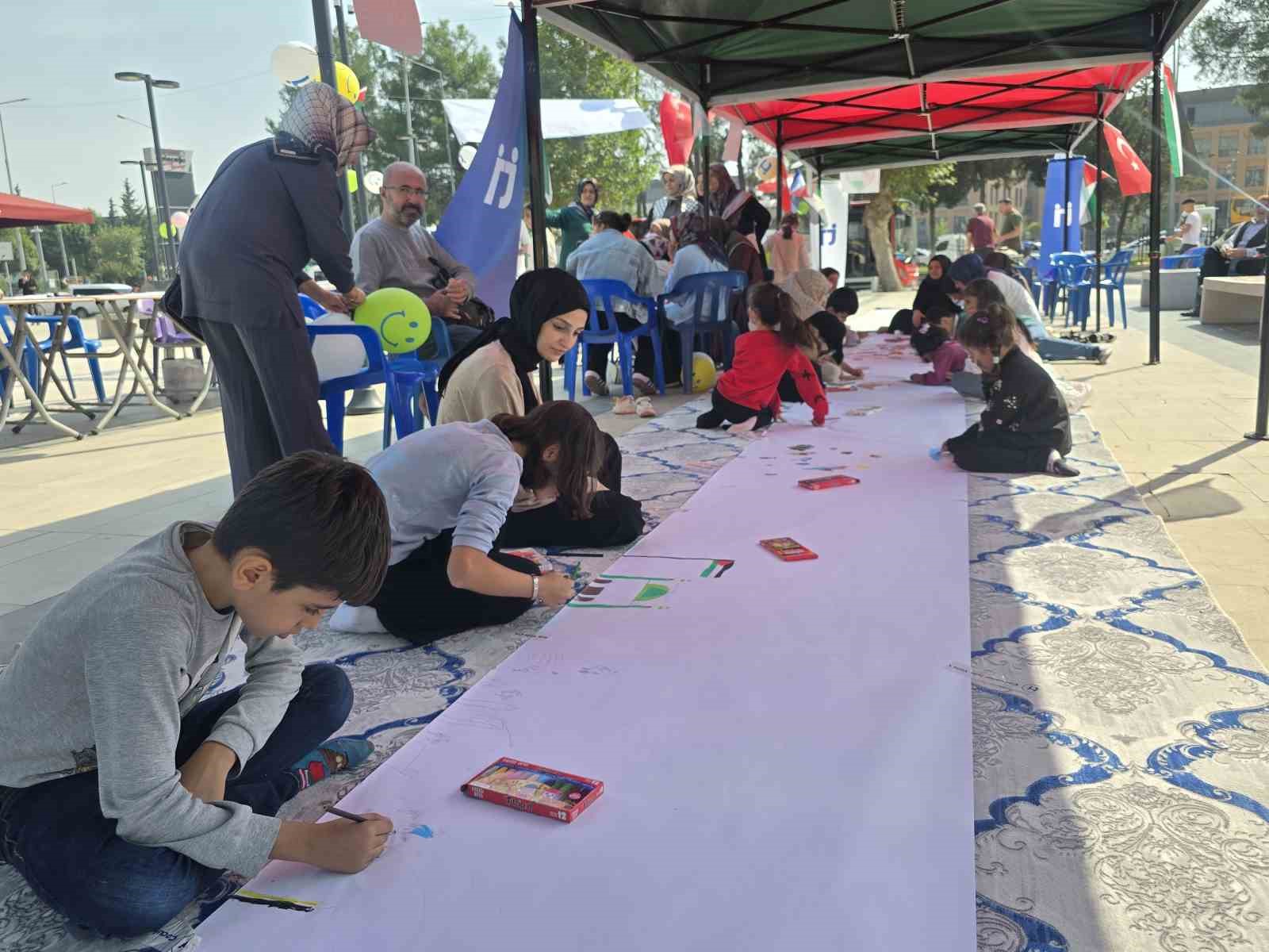 ADIYAMANLI ÇOCUKLAR, FİLİSTİNLİ ÇOCUKLAR İÇİN ÇİZDİ