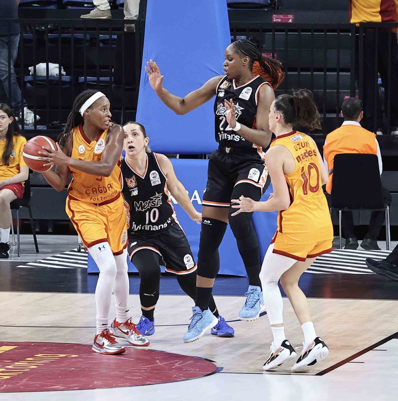KADINLAR BASKETBOL SÜPER LİGİ: GALATASARAY: 85 - ÇBK MERSİN: 62