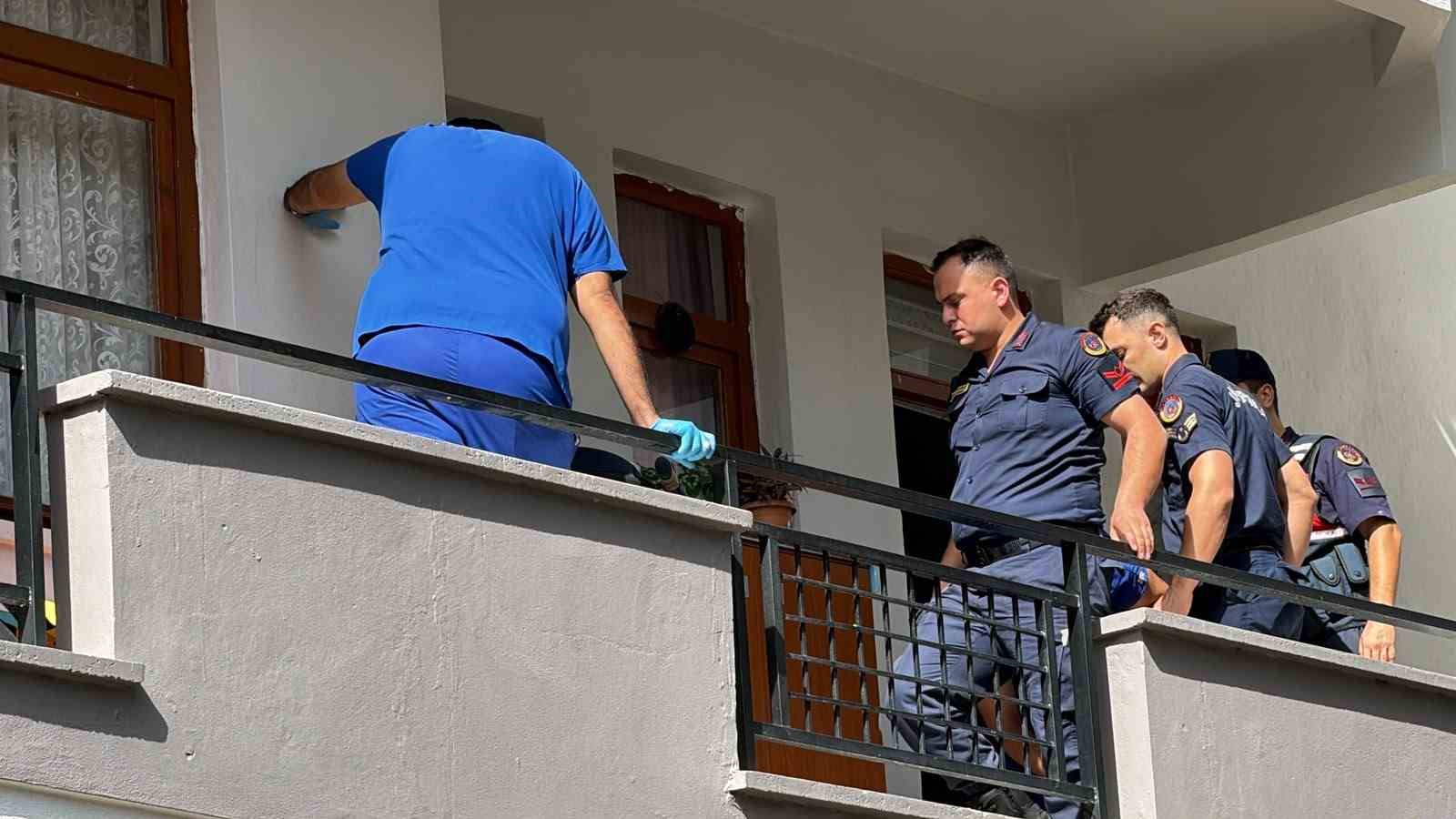 ALANYA’DA TARTIŞTIĞI KIZ KARDEŞİNİ BALKONDAN ATTI, ARDINDAN İNTİHAR ETTİ
