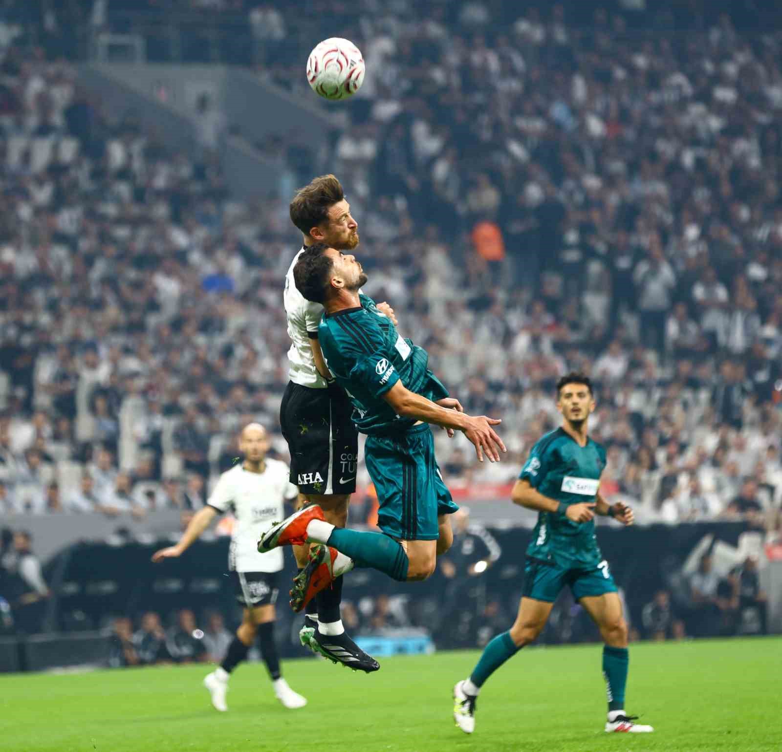 TRENDYOL SÜPER LİG: BEŞİKTAŞ: 0 - KOCAELİSPOR: 0 (MAÇ DEVAM EDİYOR)