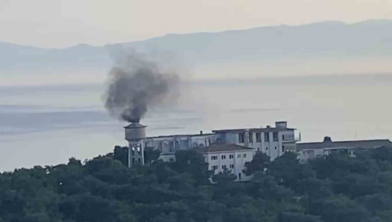 TARİHİ HEYBELİADA SANATORYUMU’NDA KORKUTAN YANGIN