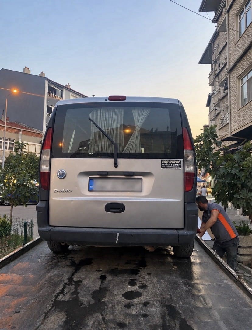 EDİRNE’DE 14 DÜZENSİZ GÖÇMEN YAKALANDI