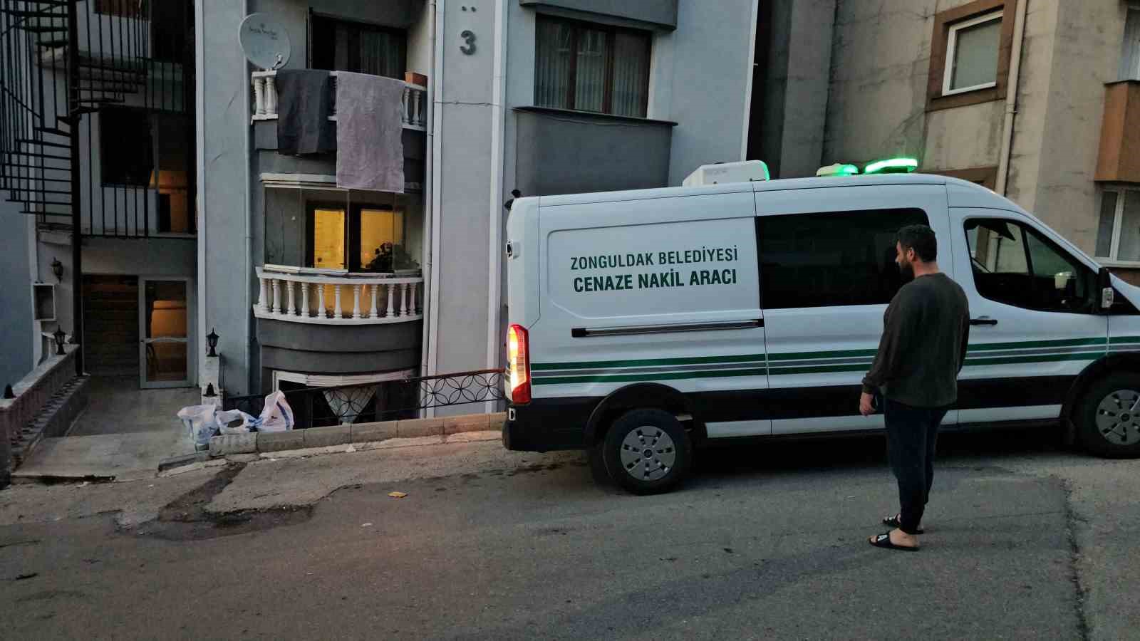 ZONGULDAK’TA YALNIZ YAŞAYAN ADAM EVİNDE ÖLÜ BULUNDU