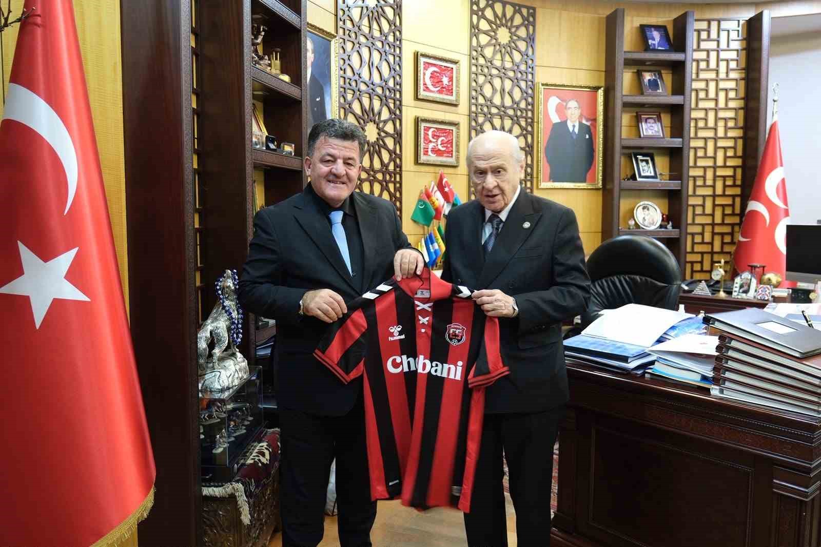ERZİNCANSPOR YÖNETİMİNDEN MHP GENEL BAŞKANI BAHÇELİ’YE ZİYARET