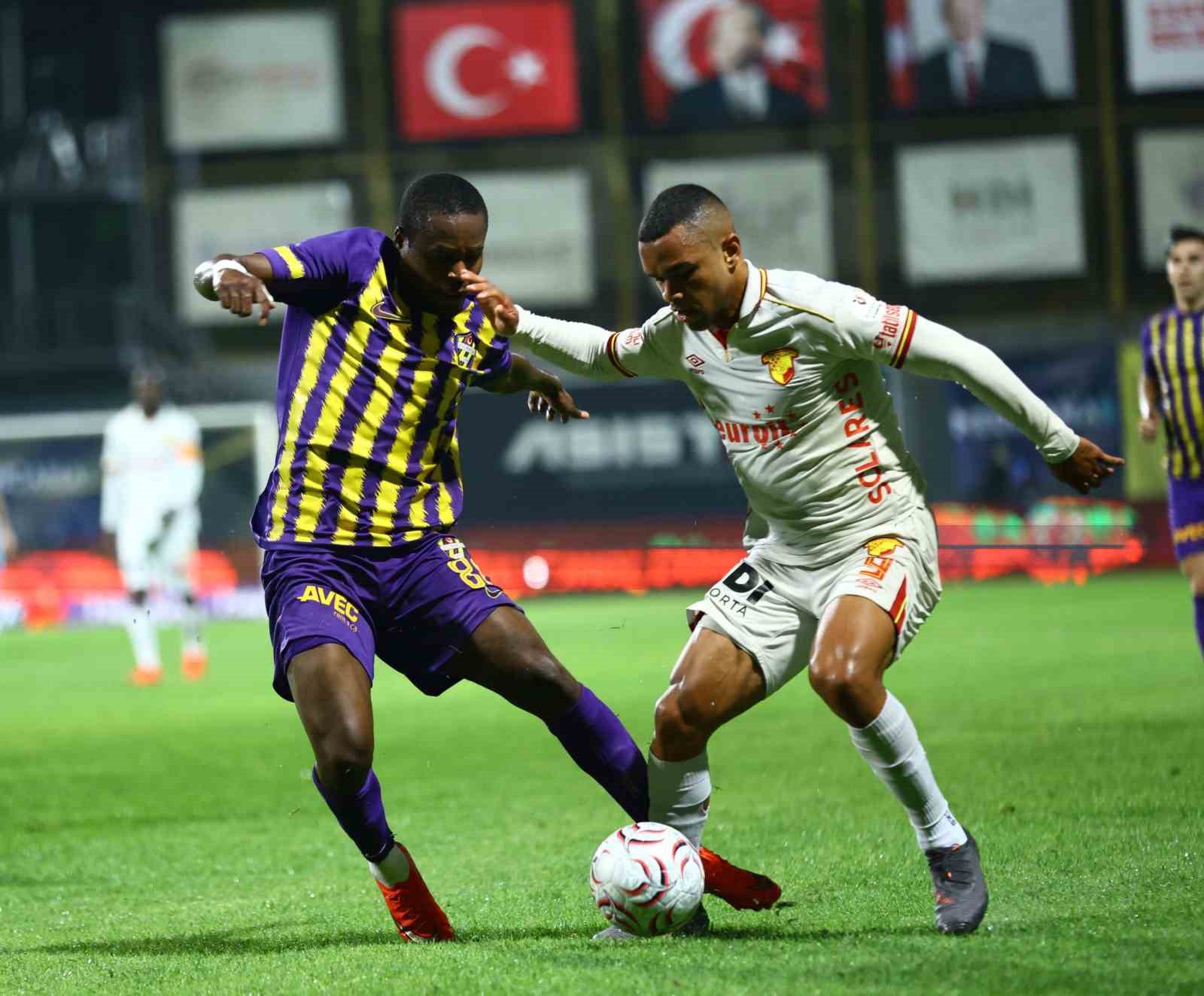 TRENDYOL SÜPER LİG: EYÜPSPOR: 0 - GÖZTEPE: 1 (İLK YARI)
