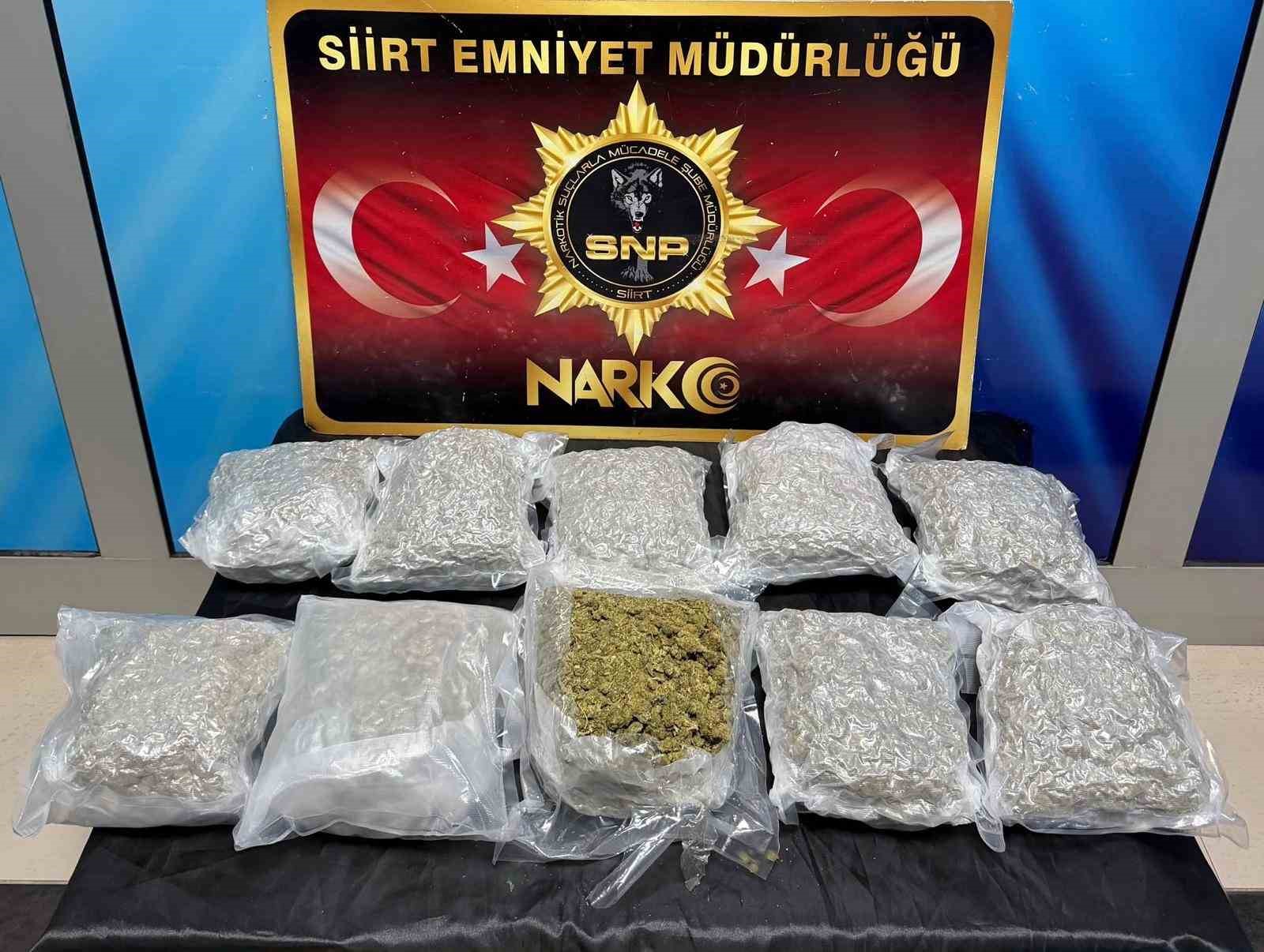 SİİRT’TE 5 KİLO 600 GRAM SKUNK ELE GEÇİRİLDİ