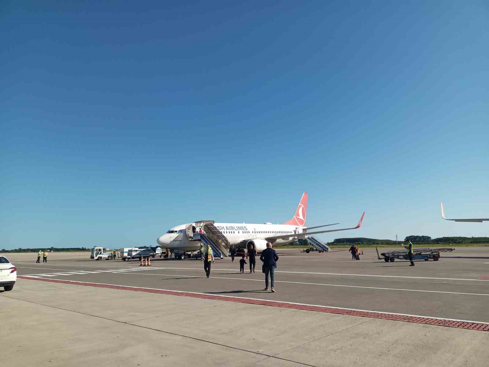 SAMSUN’DA 9 AYDA 1,3 MİLYONA YAKIN YOLCUYA HAVAYOLU HİZMETİ VERİLDİ