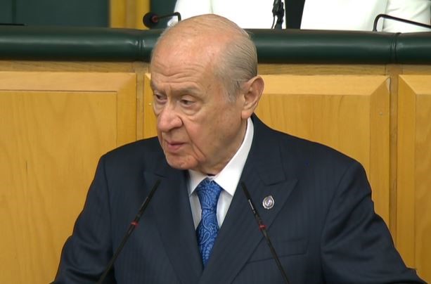 MHP LİDERİ BAHÇELİ: "ATİNA’DAKİ ACEMİ SİYASETÇİLER, TÜRKİYE’NİN BESLEYECEĞİ SAYGI VE DOSTLUĞUN İSRAİL’İN SATACAĞI SİLAH VE MÜHİMMATINDAN DAHA GÜÇLÜ OLDUĞUNU İDRAK ETMELİDİR"