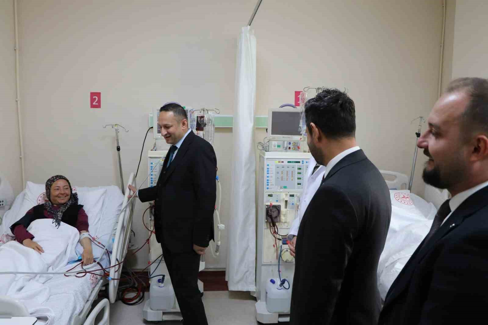ALTINTAŞ DEVLET HASTANESİ’NDE DİYALİZ ÜNİTESİ HİZMETE GİRDİ