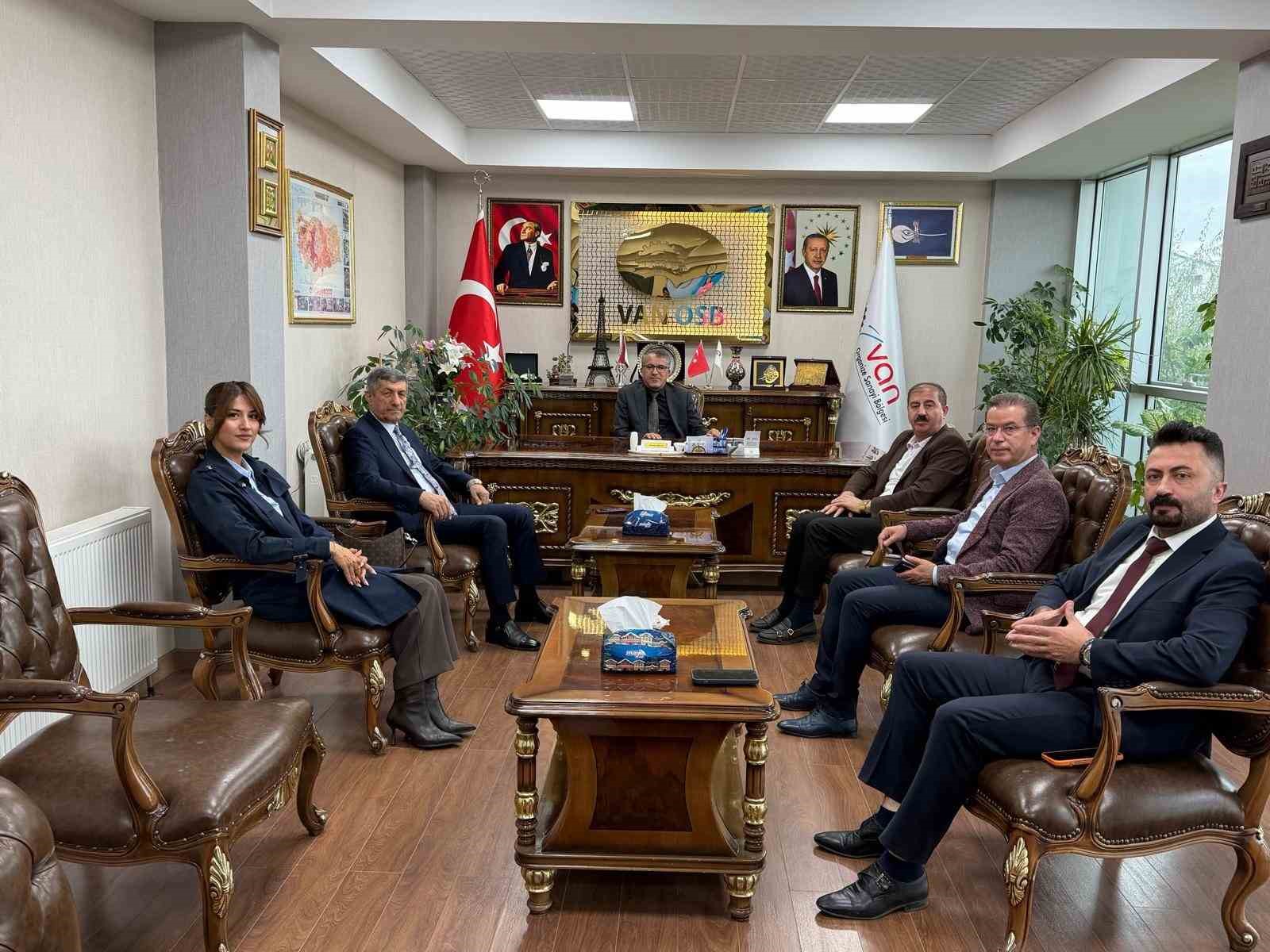 İŞ DÜNYASININ TEMSİLCİLERİNDEN VAN OSB’YE ZİYARET