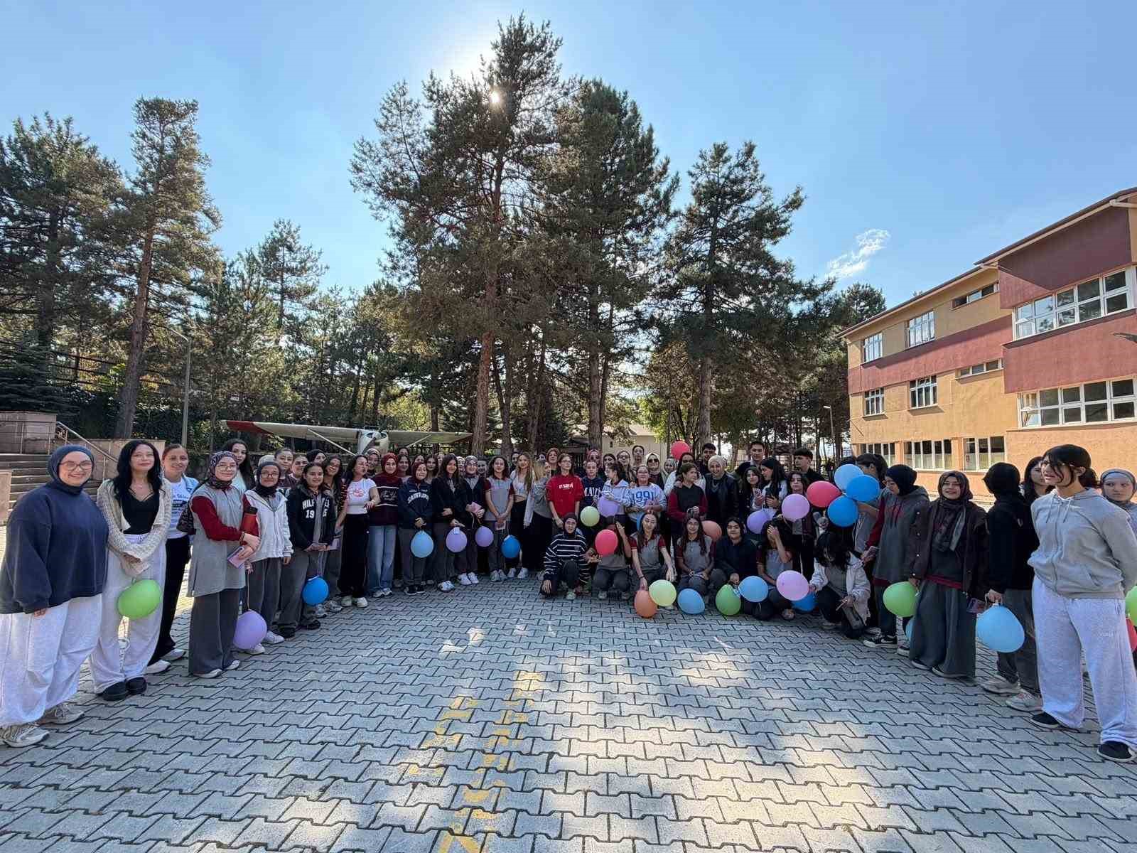 HİTİT ÜNİVERSİTESİNDEN "11 EKİM DÜNYA KIZ ÇOCUKLARI GÜNÜ" ETKİNLİĞİ