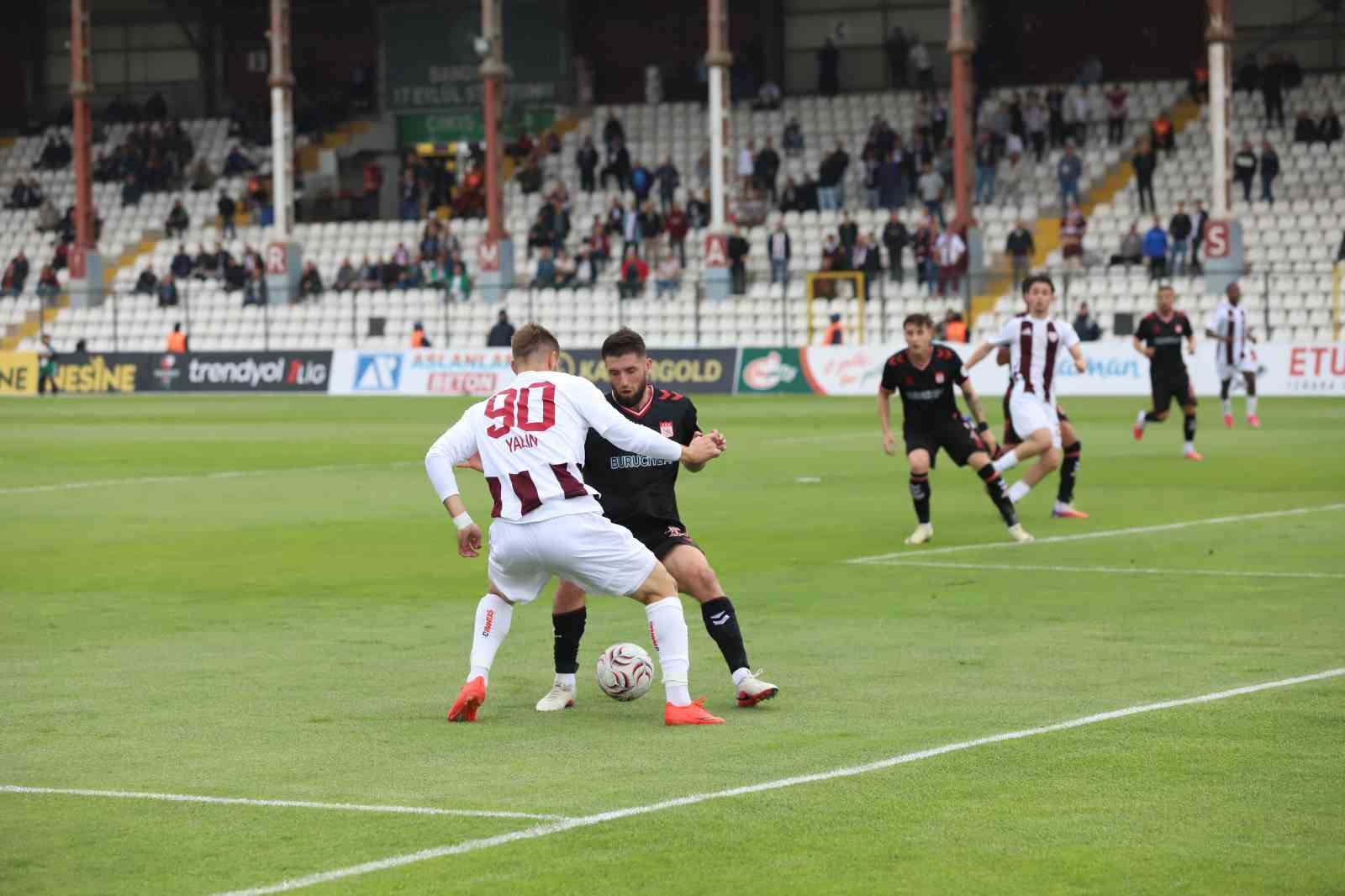 TRENDYOL 1. LİG: BANDIRMASPOR: 1 - SİVASSPOR: 1