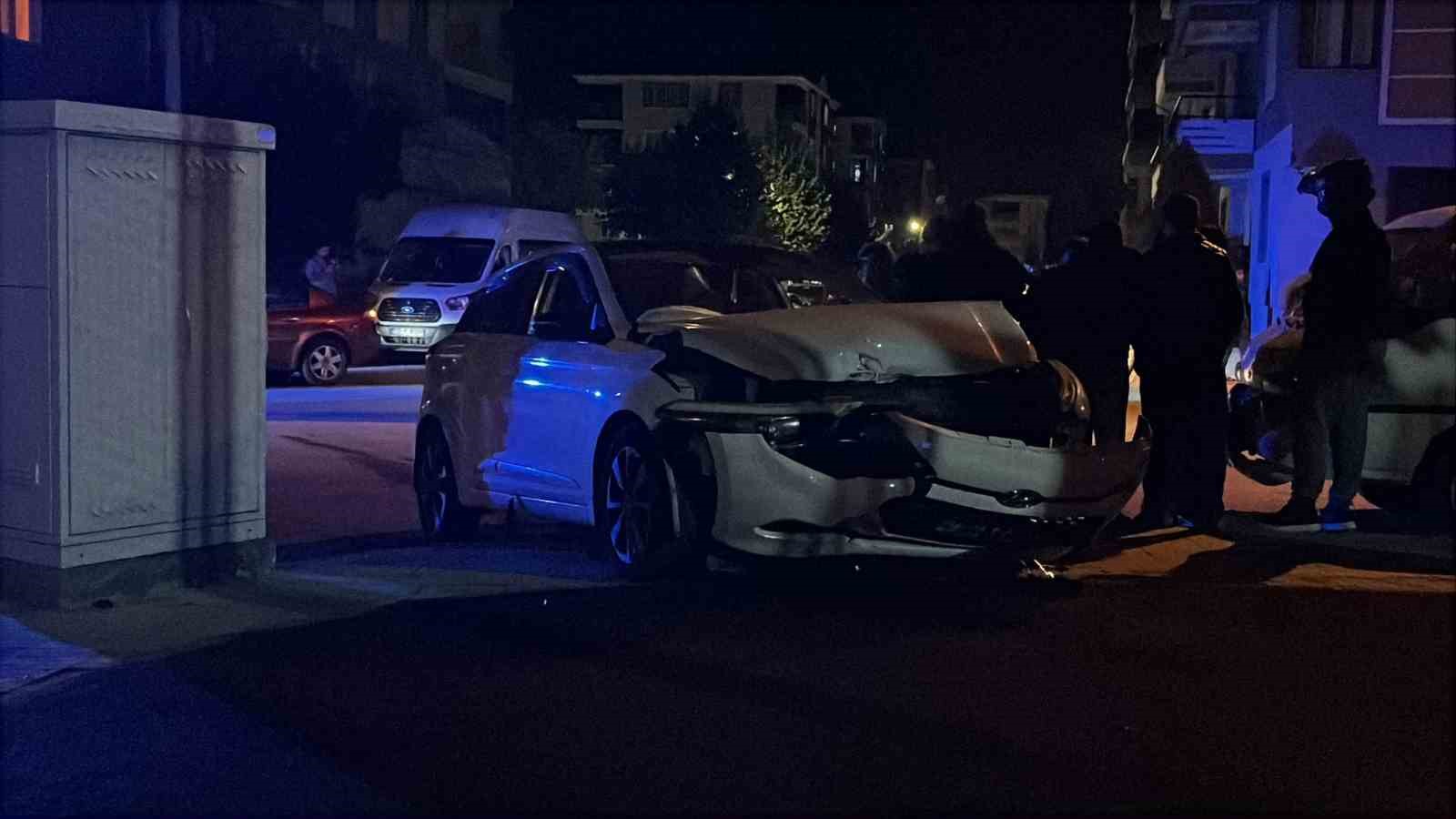 ÇORUM’DA İKİ OTOMOBİL ÇARPIŞTI: 4 YARALI