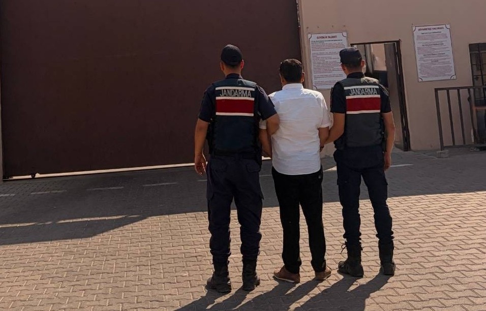 KESİNLEŞMİŞ HAPİS CEZASIYLA ARANAN 2 ŞAHIS YAKALANDI