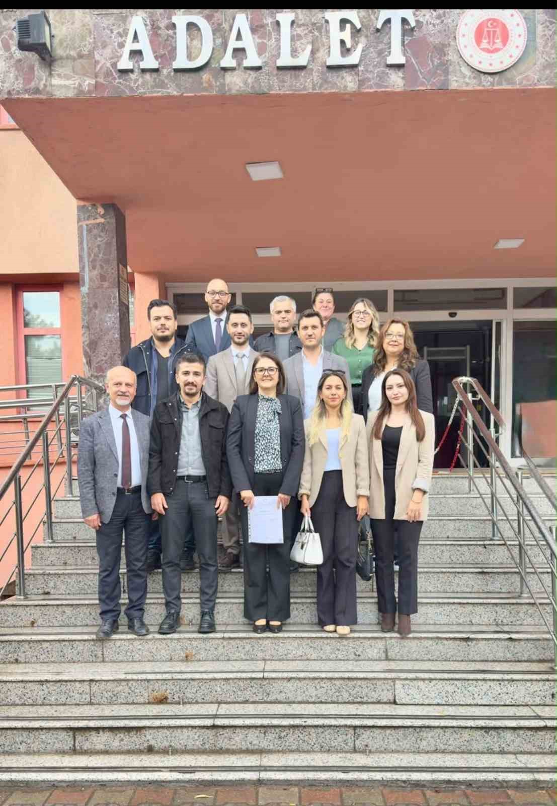 KARABÜK BAROSU’NDA YENİ YÖNETİM GÖREV DAĞILIMINI YAPTI