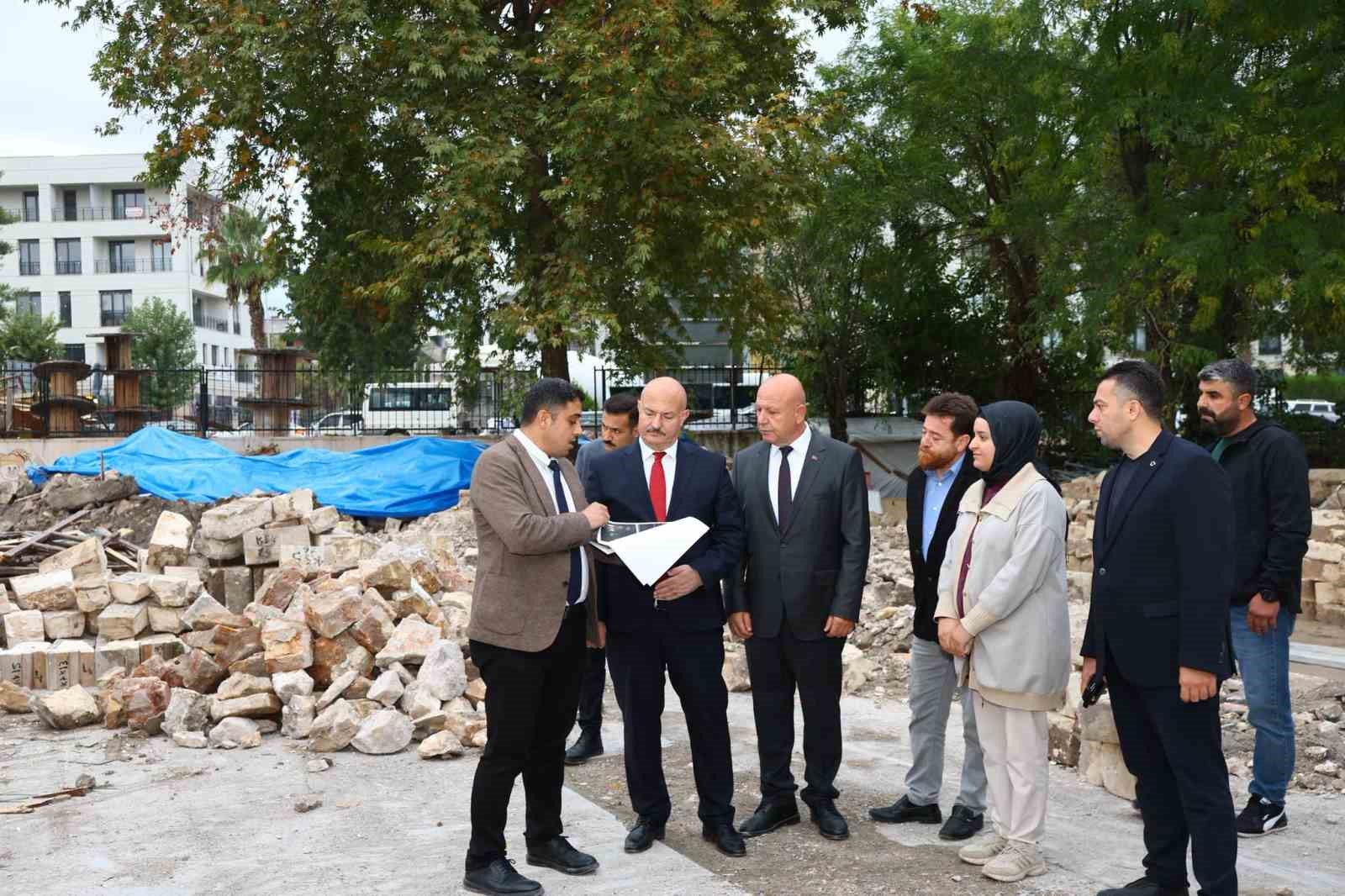 VALİ KÜÇÜK, ARKEOLOJİ MÜZESİ İNŞAATINDA İNCELEMELERDE BULUNDU