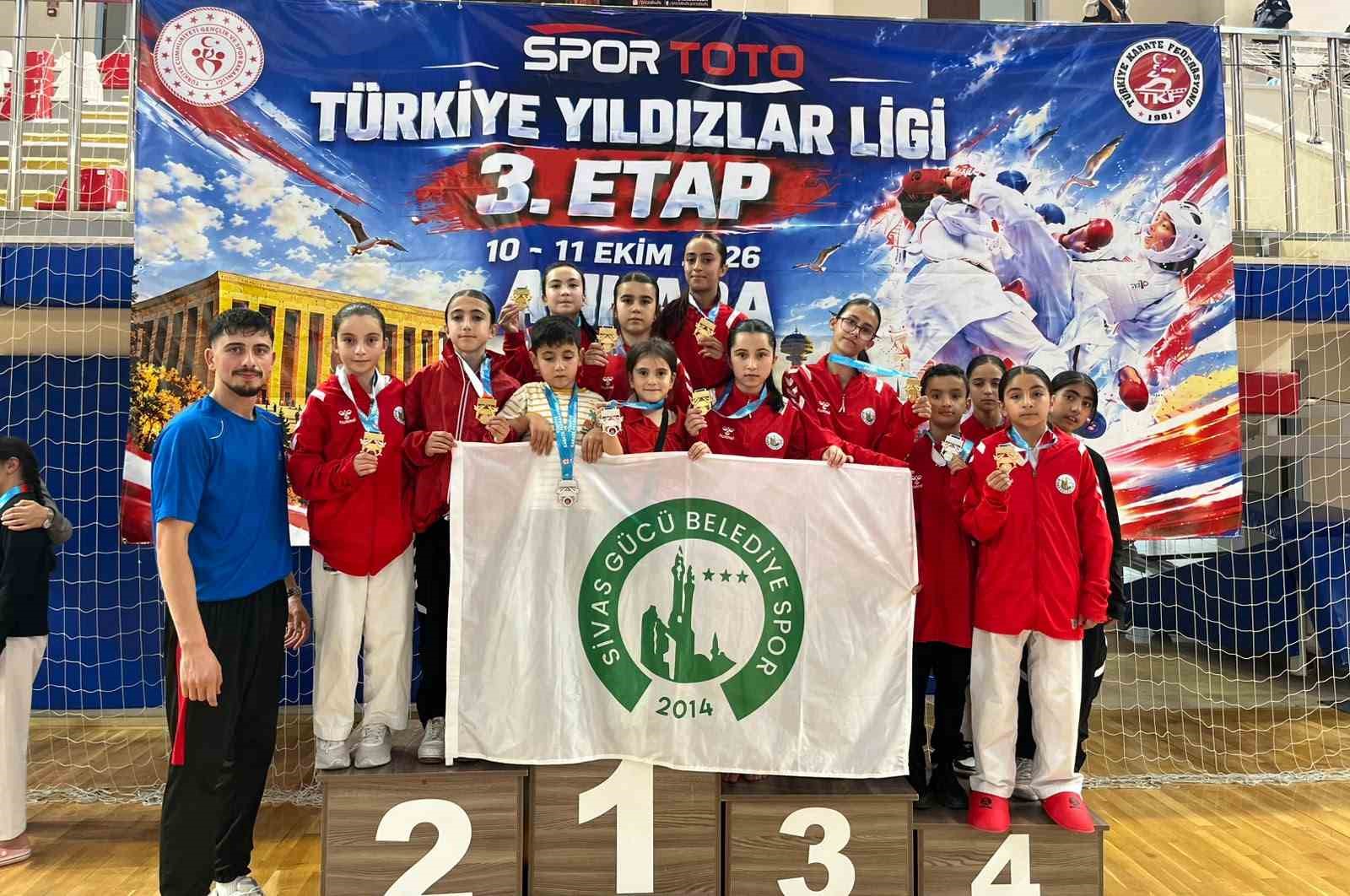 SİVASLI KARATECİLER 17 MADALYA KAZANDI
