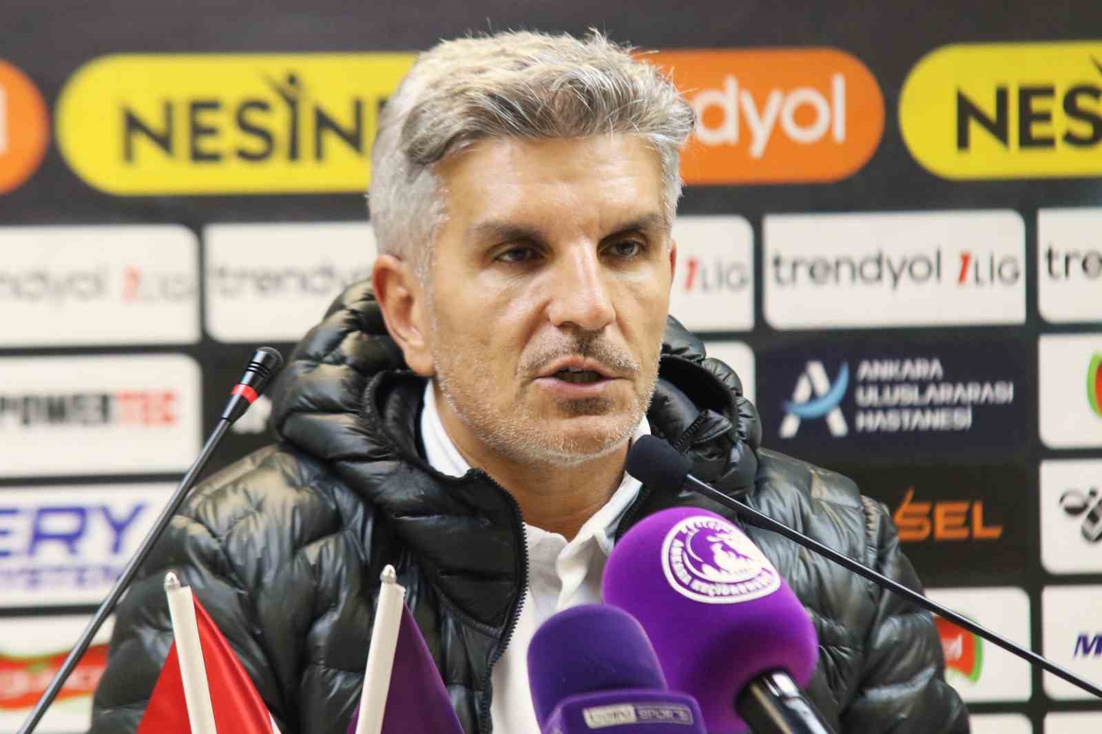 KENAN KOÇAK: "DEPLASMANDA 1 PUAN 1 PUANDIR, TAKIMI TEBRİK EDİYORUM"