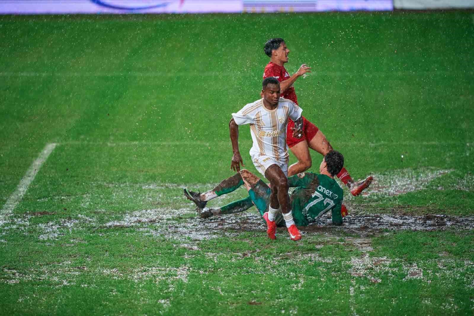 DANİEL MORENO DURDURULAMIYOR