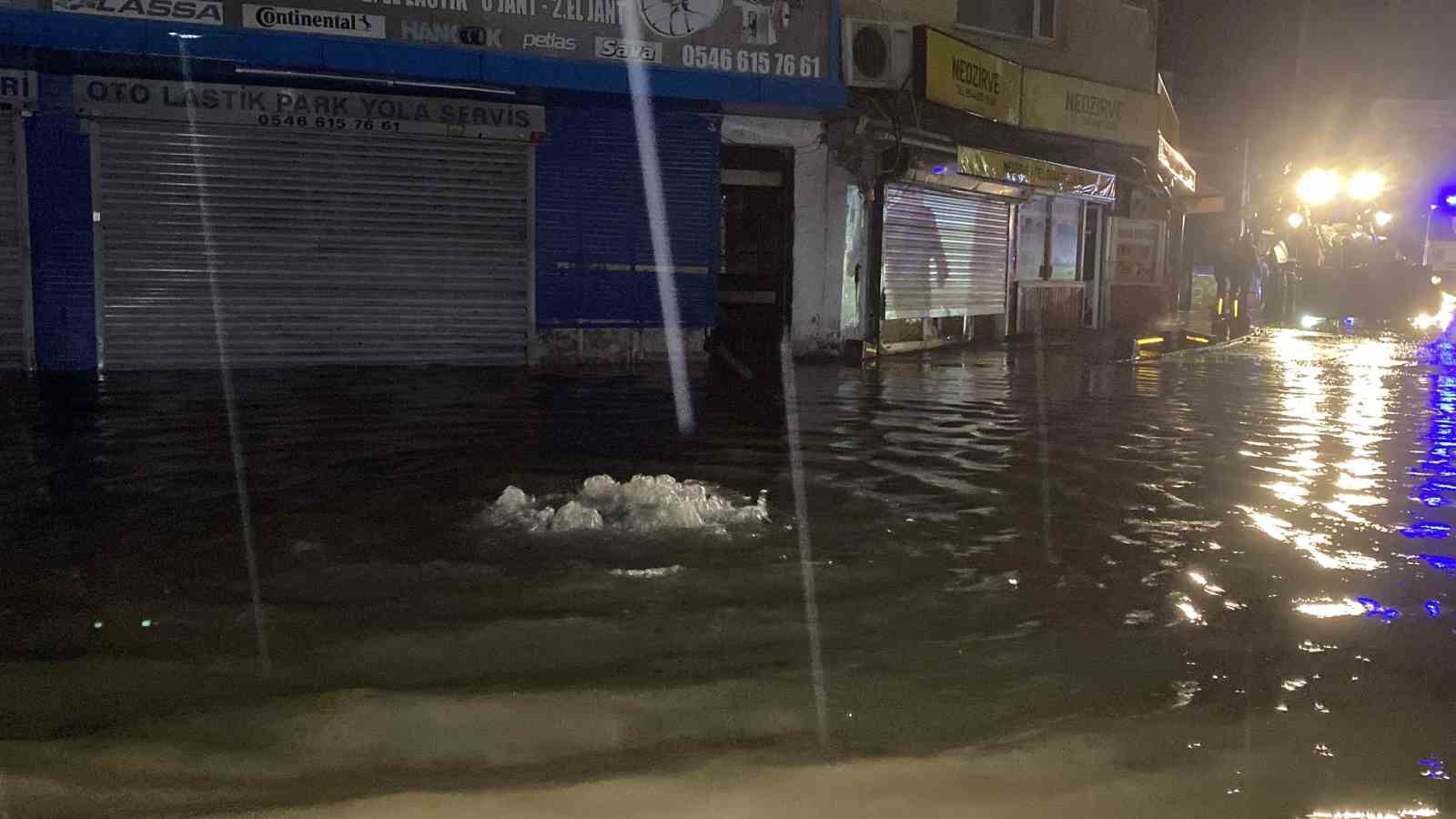 SARIYER’DE SELDE YOLUN KARŞISINA GEÇMEYE ÇALIŞIRKEN DÜŞEN BİR KİŞİ HAYATINI KAYBETTİ