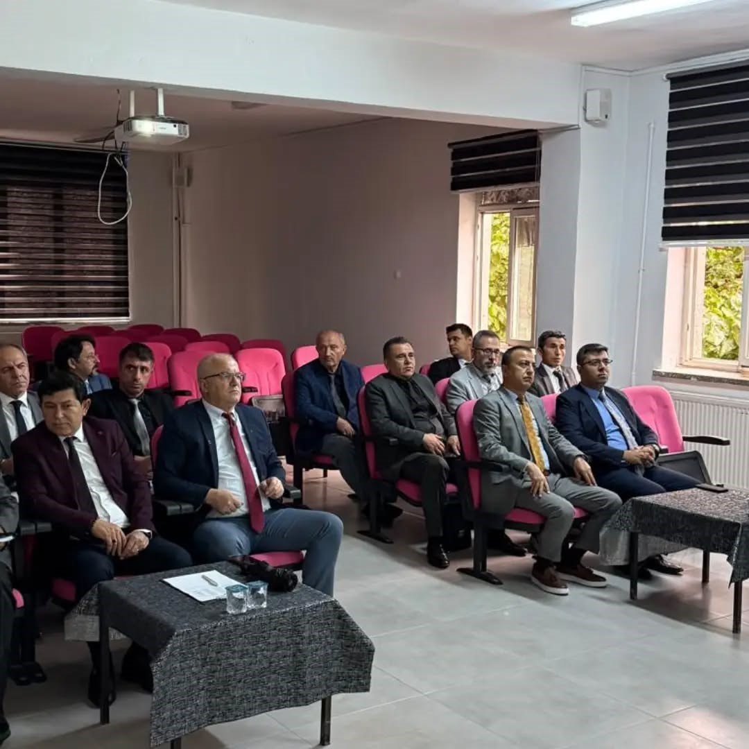 YENİPAZAR’DA ÖĞRENCİLERİN GÜVENLİĞİ İÇİN EĞİTİM SÜRECİ MASAYA YATIRILDI