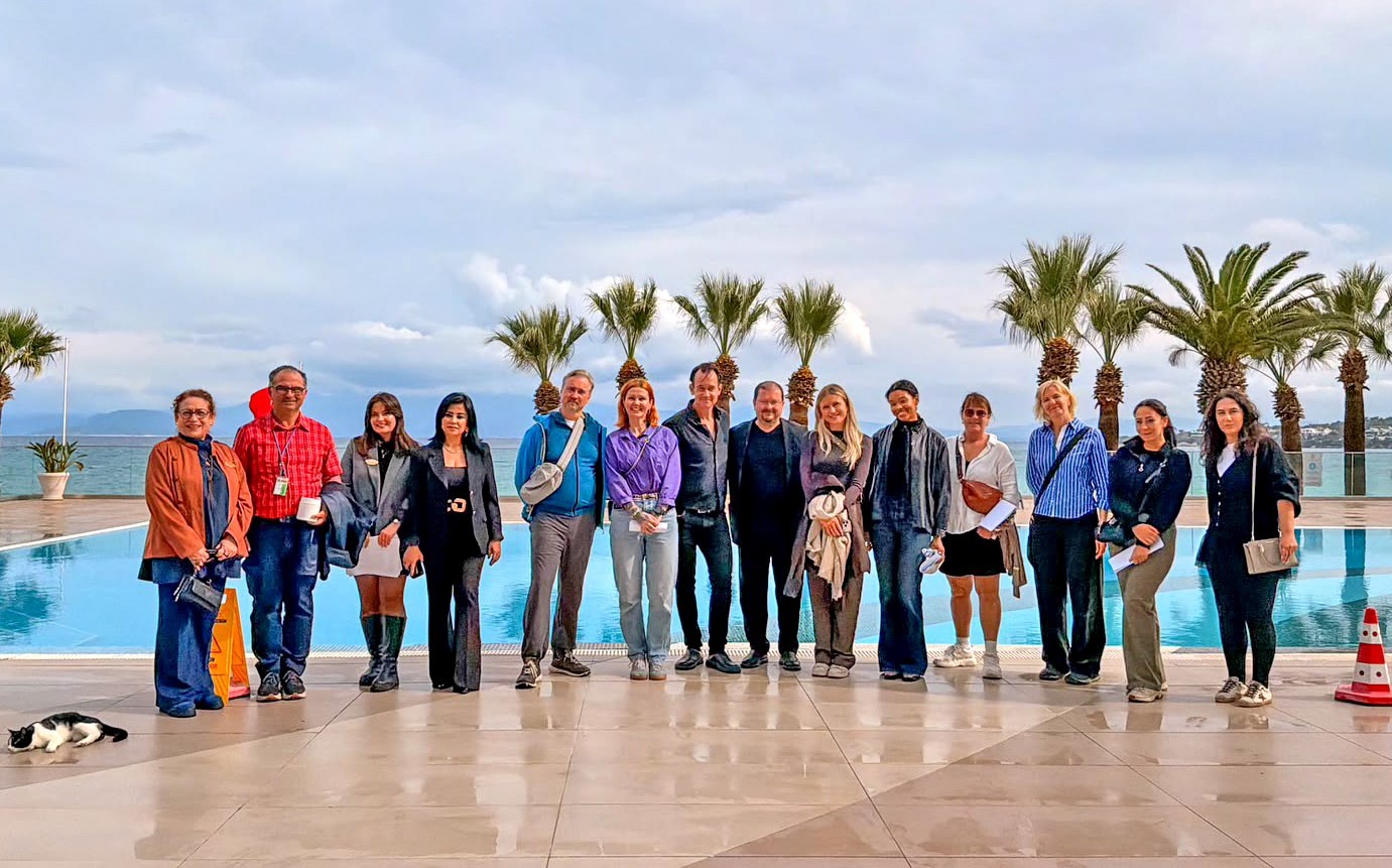 ÇEŞME’NİN TERMAL ZENGİNLİĞİ İSKANDİNAV GAZETECİLERE TANITILDI