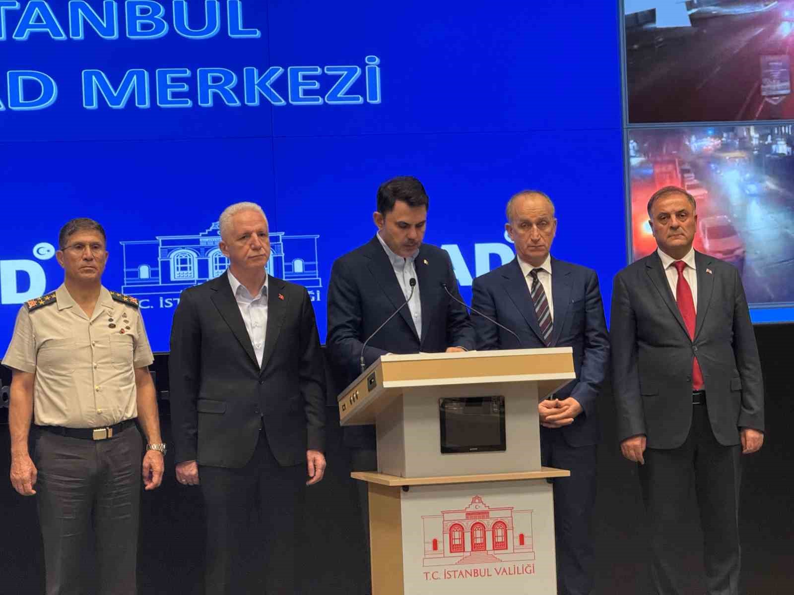 BAKAN KURUM: "İSTANBUL’DA GÜVENLİK BİRİMLERİMİZ 3 BİN 57 VATANDAŞIMIZI SAĞ SALİM KURTARDILAR VE GÜVENLİ ALANLARA TAŞIDILAR"