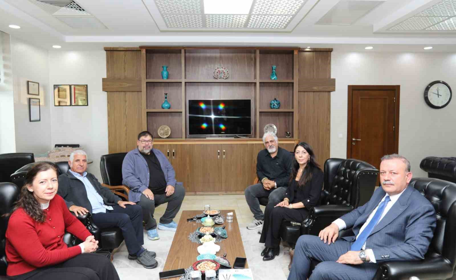 BSB YÖNETİM KURULUNDAN REKTÖR ELMASTAŞ’A ZİYARET