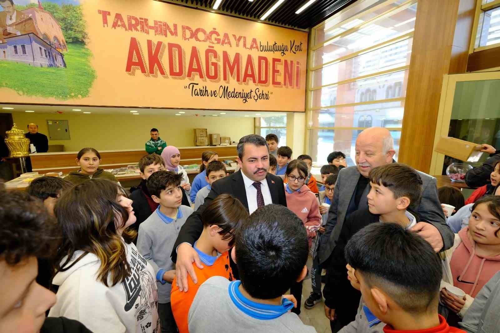 AKDAĞMADENİ KİTAP GÜNLERİ KİTAPSEVERLERİ AĞIRLAMAYA HAZIRLANIYOR