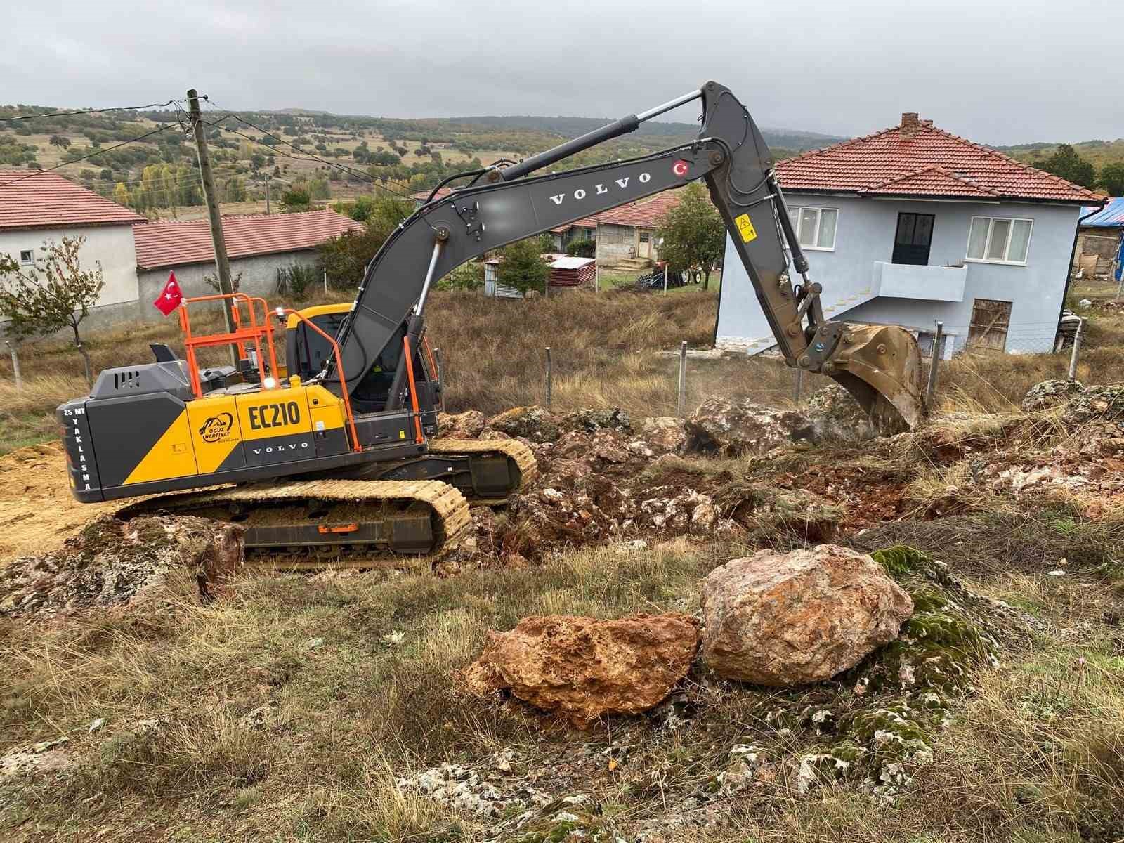 İNÖNÜ BELEDİYESİ’NDEN ERENKÖY’E YENİ YOL