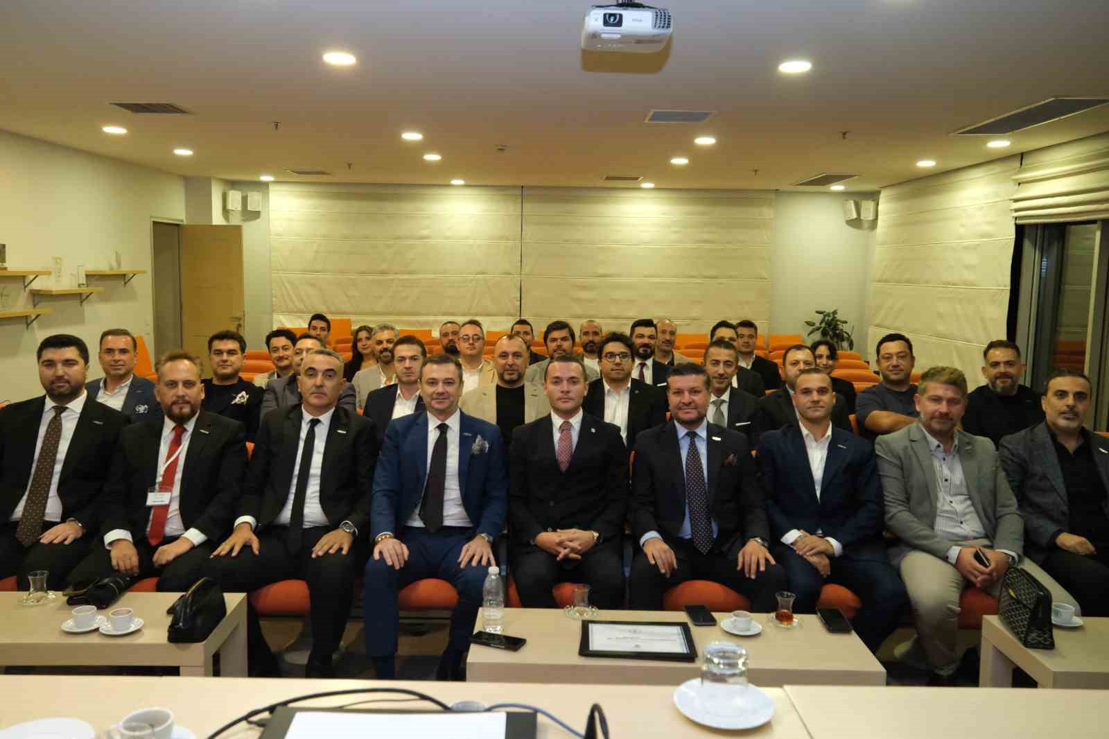 İZMİR VE ANTALYA ARASINDA 423 MİLYON TL’LİK TİCARET KÖPRÜSÜ