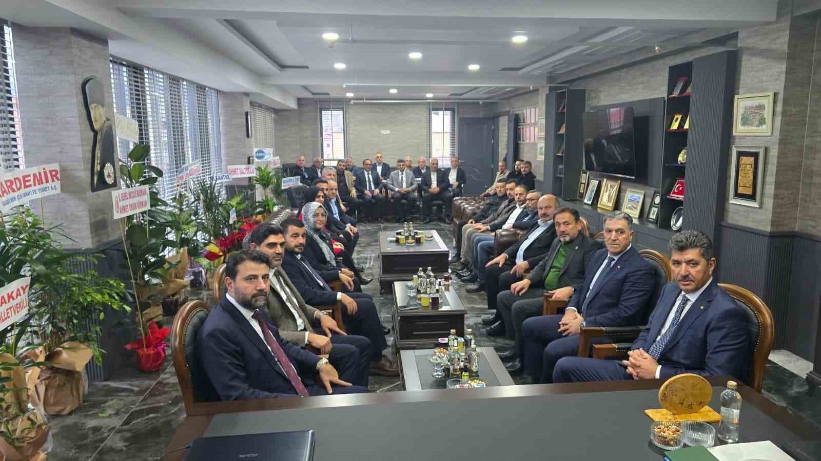 AK PARTİ HEYETİNDEN KARABÜK TSO’YA "HAYIRLI OLSUN" ZİYARETİ