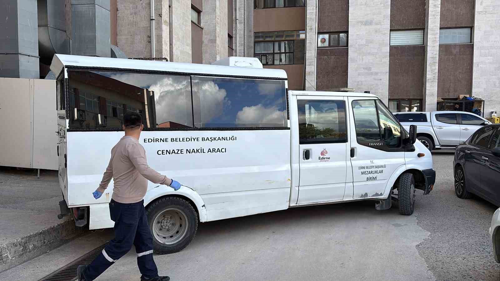MERİÇ NEHRİ’NDE KAYIP 2 ÇOCUK ARANIRKEN PARÇALANMIŞ BİR CESET BULUNDU