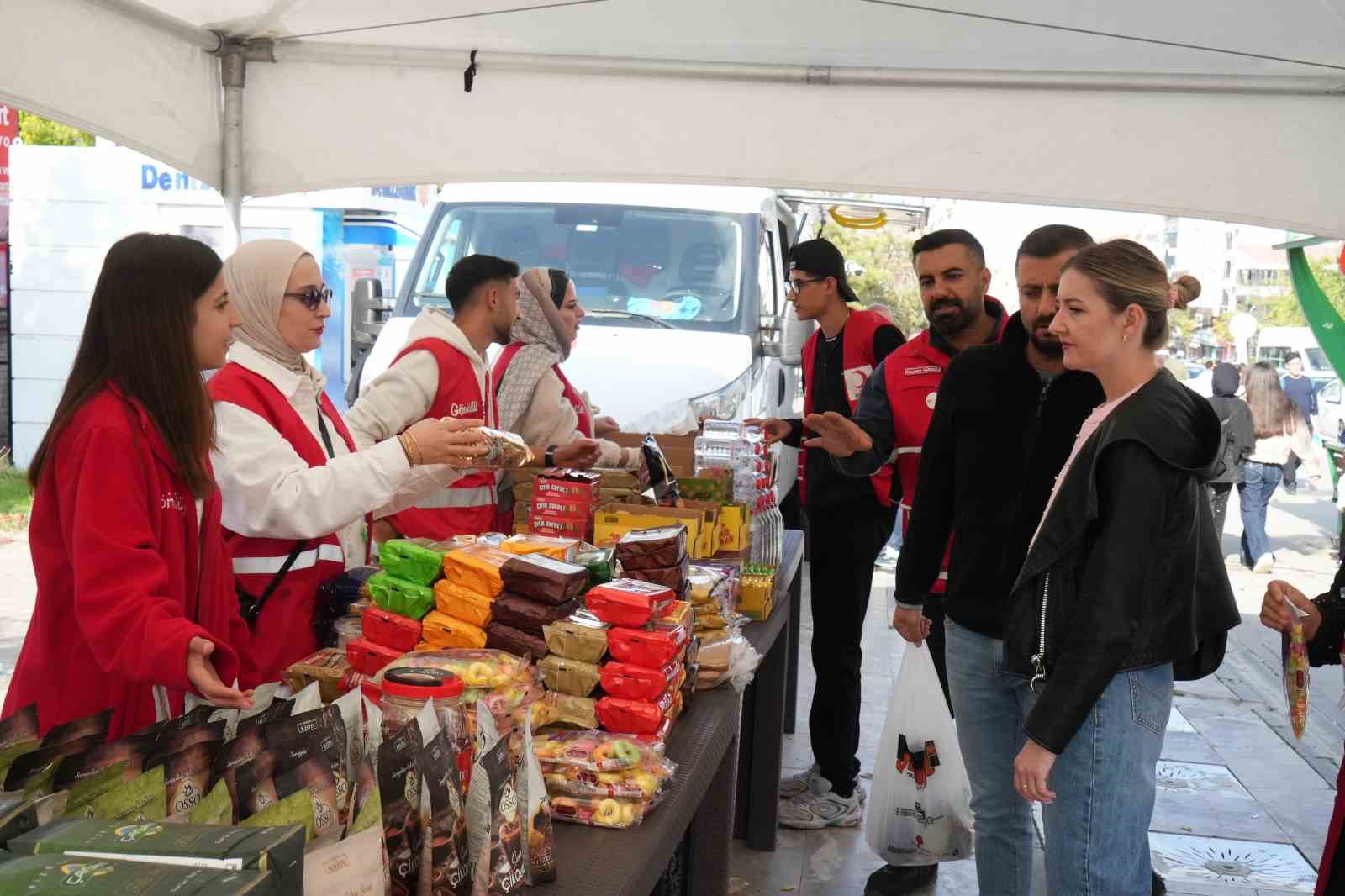MUŞ’TA TÜRK KIZILAY’DAN İYİLİK ÇARŞISI