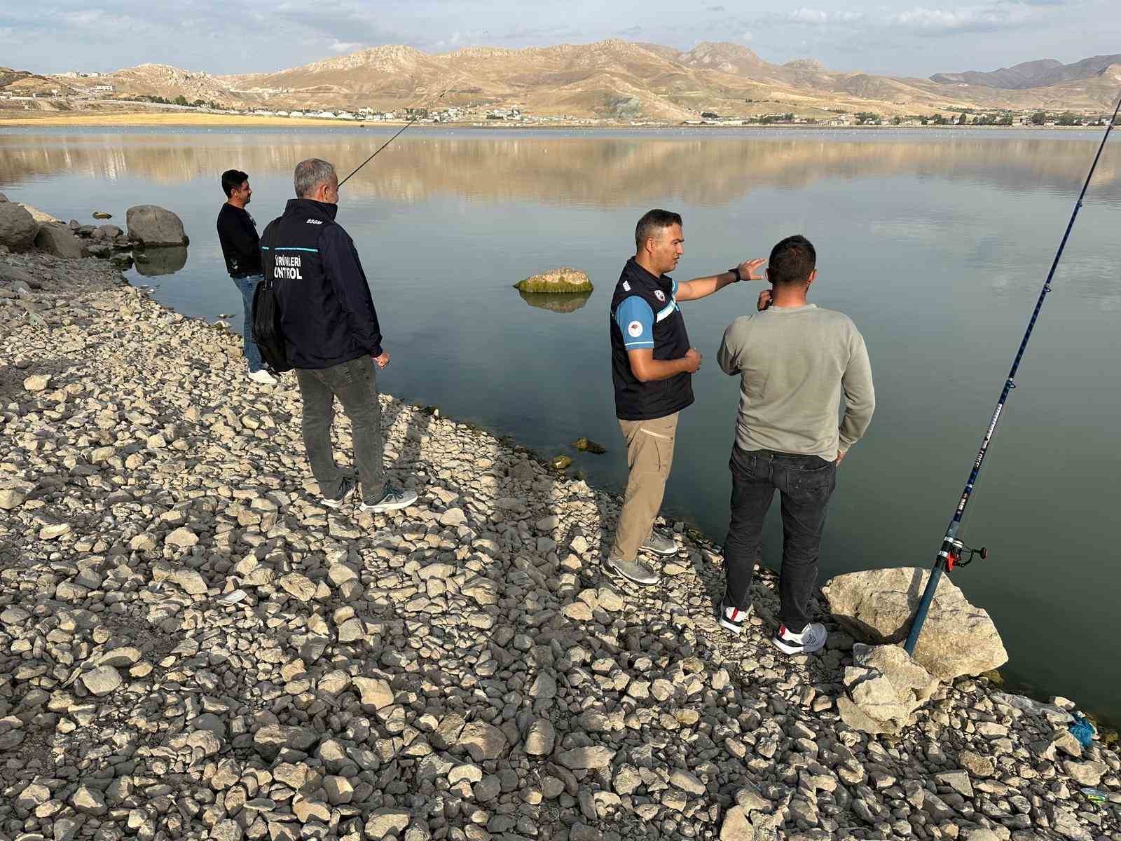 VAN’DA BALIKÇILIK FAALİYETLERİNE SIKI DENETİM