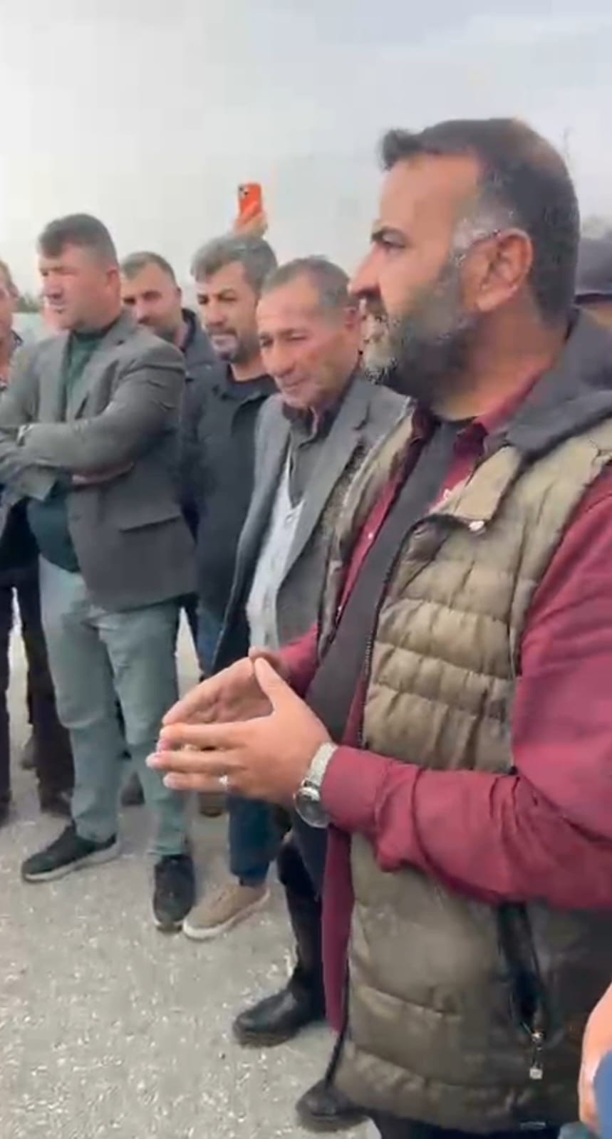 ADİLCEVAZLI PANCAR ÜRETİCİLERİ ERCİŞ ŞEKER FABRİKASI MÜDÜRÜ YURDAER İLE BİR ARAYA GELDİ