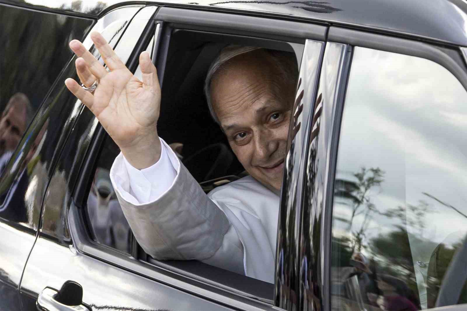PAPA XIV. LEO HASTANEDEN TABURCU EDİLDİ