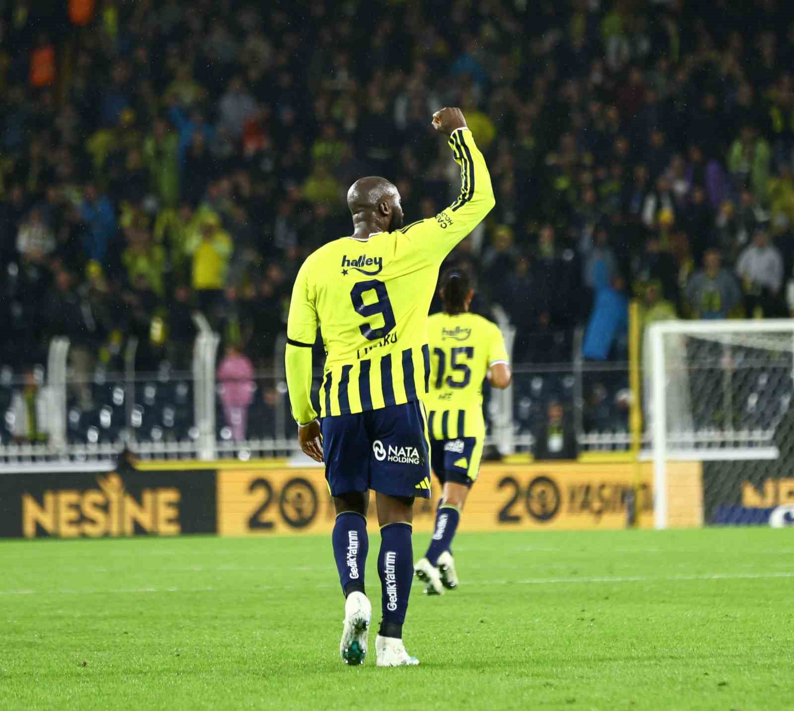 ROMELU LUKAKU, FENERBAHÇE’DEKİ İLK GOLÜNÜ ATTI