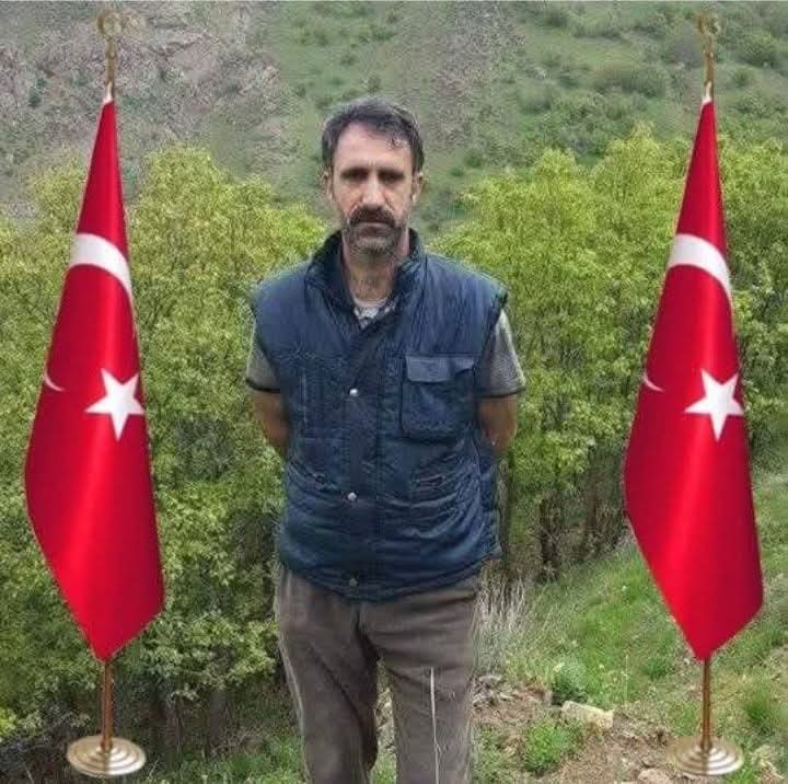 DÜĞÜN YOLUNDA FECİ KAZA: OTOMOBİLİN ÇARPTIĞI AMCA ÖLDÜ, YEĞENİ YARALANDI