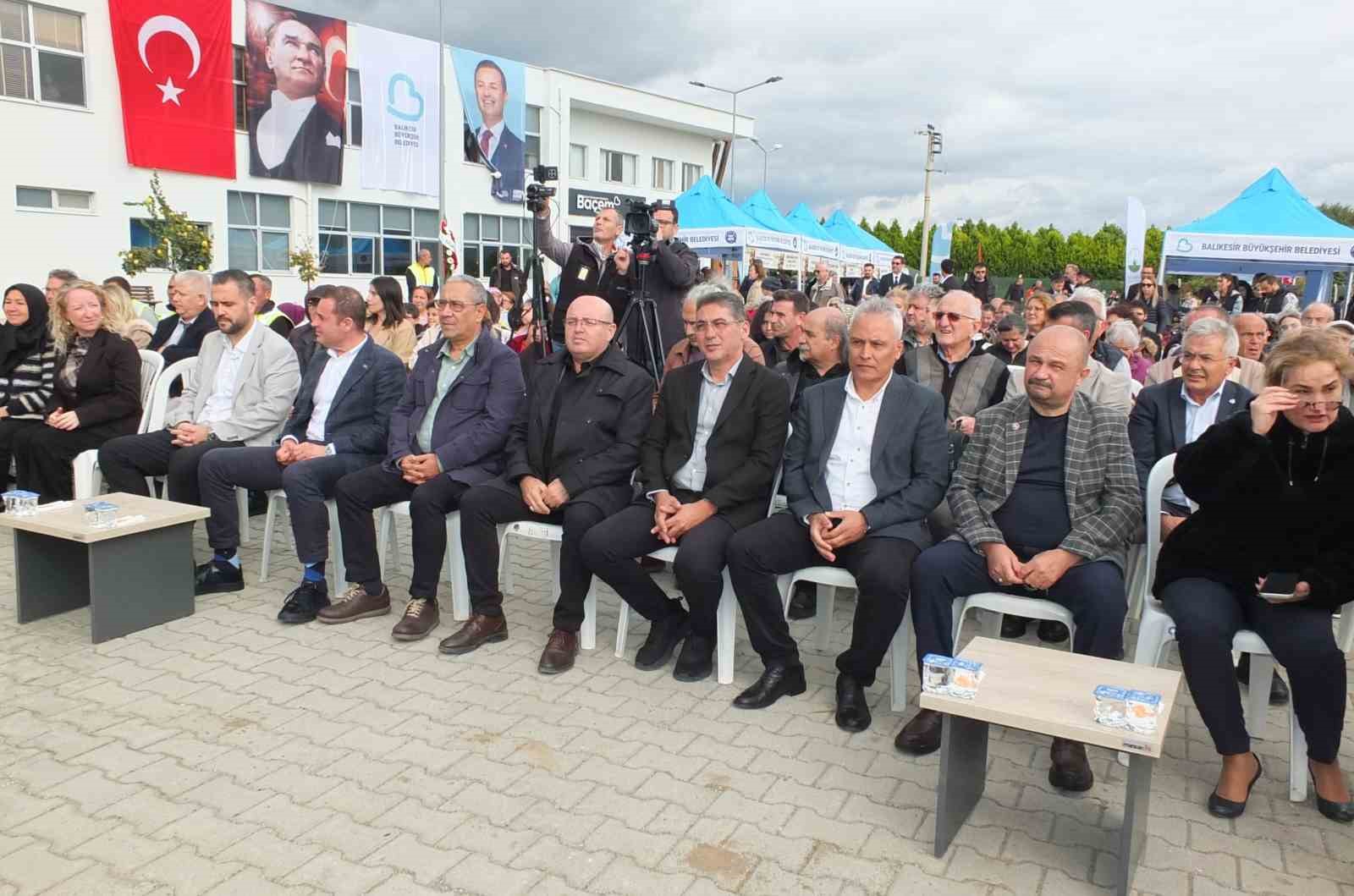 BALIKESİR’DE YEREL TOHUM TAKAS ŞENLİĞİ DÜZENLENDİ