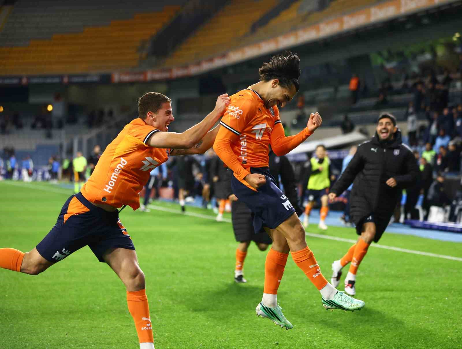 TRENDYOL SÜPER LİG: BAŞAKŞEHİR: 2 - GAZİANTEP FK: 1 (MAÇ SONUCU)
