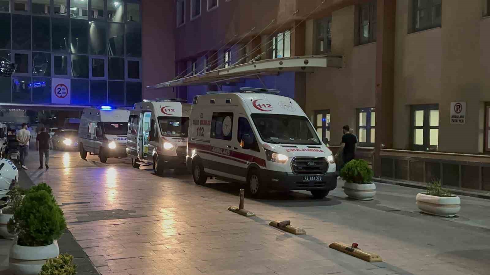 BATMAN’DA HALI ÇIRPARKEN 8. KATTAN DÜŞEN KADIN HAYATINI KAYBETTİ