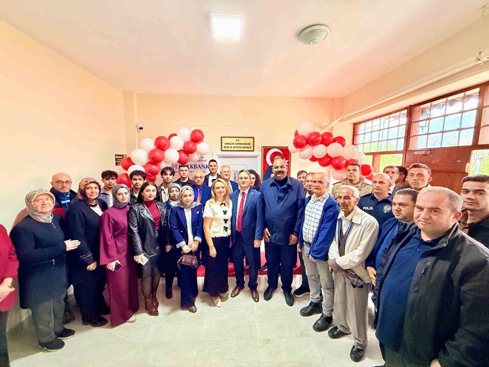 KEMALİYE’DE SPOR VE AKTİVİTE MERKEZİ HİZMETE AÇILDI