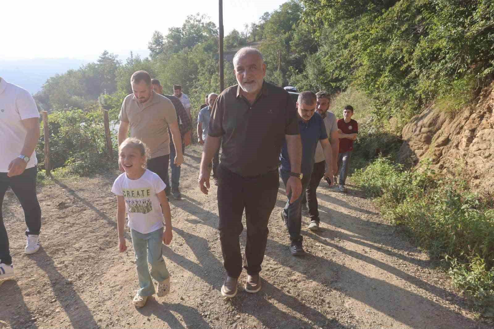 MİNİK AYSİMA İSTEDİ, BAŞKAN SANDIKÇI YAPTI