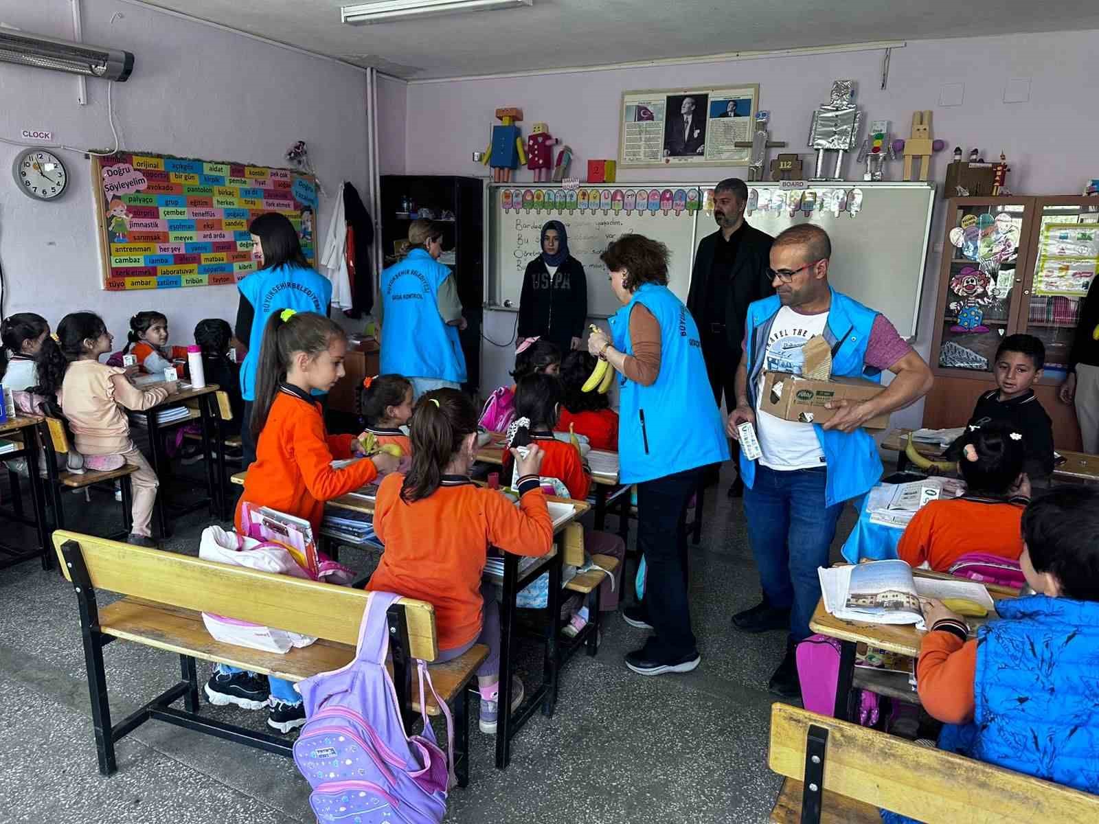 ÇÜNGÜŞ’TE SAĞLIKLI BESLENME ETKİNLİĞİ